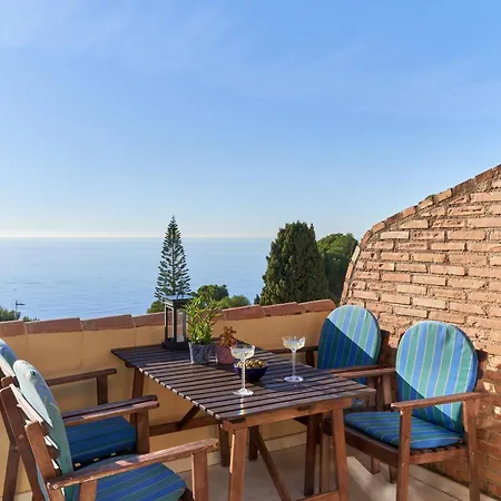 Atico Capela Vistas Al Mar Holiday home Almunecar